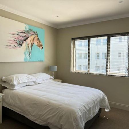 Luxury Townhouse In Stellenbosch Central エクステリア 写真